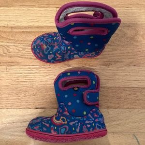 Toddler Insulated Bogs Size 7